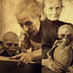 Many photos leaked in 1940 of an old woman who secretly lived with alien creatures.