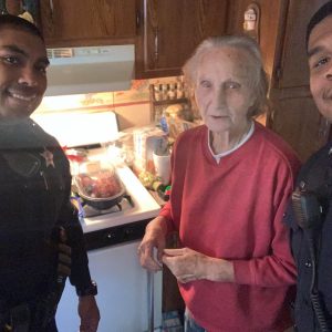 A Heartwarming Act of Compassion: Police Officers Extend a Helping Hand to Elderly Woman