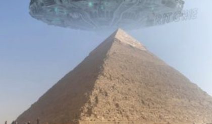 The Egyptian pyramid experienced an abrupt visitation from a UFO, triggering a sudden and intense explosion that left people in awe.